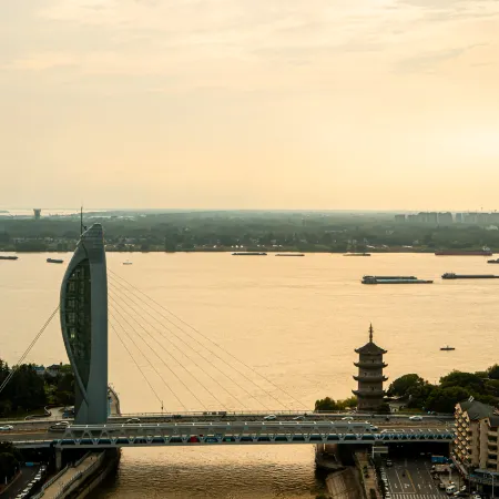 Wuhu Huaxi Grand Hotel