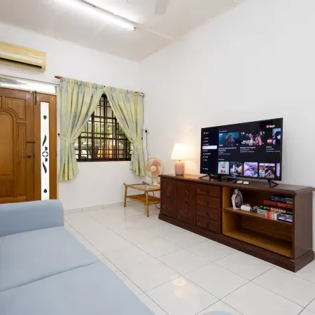 Homie4u @Ipoh Garden East | 7 pax | WiFi | Gym by VCR