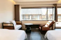 Biezhi Yejing Homestay (Xinjiang Kanas National Geopark) - موقف سيارات