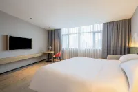 Borrman Hotel (Daye Qinglongshan Park Diaoyudao) Hotels near Daye North Railway Station