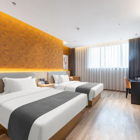 Yizhijia Light Luxury Hotel (Yancheng Financial City)