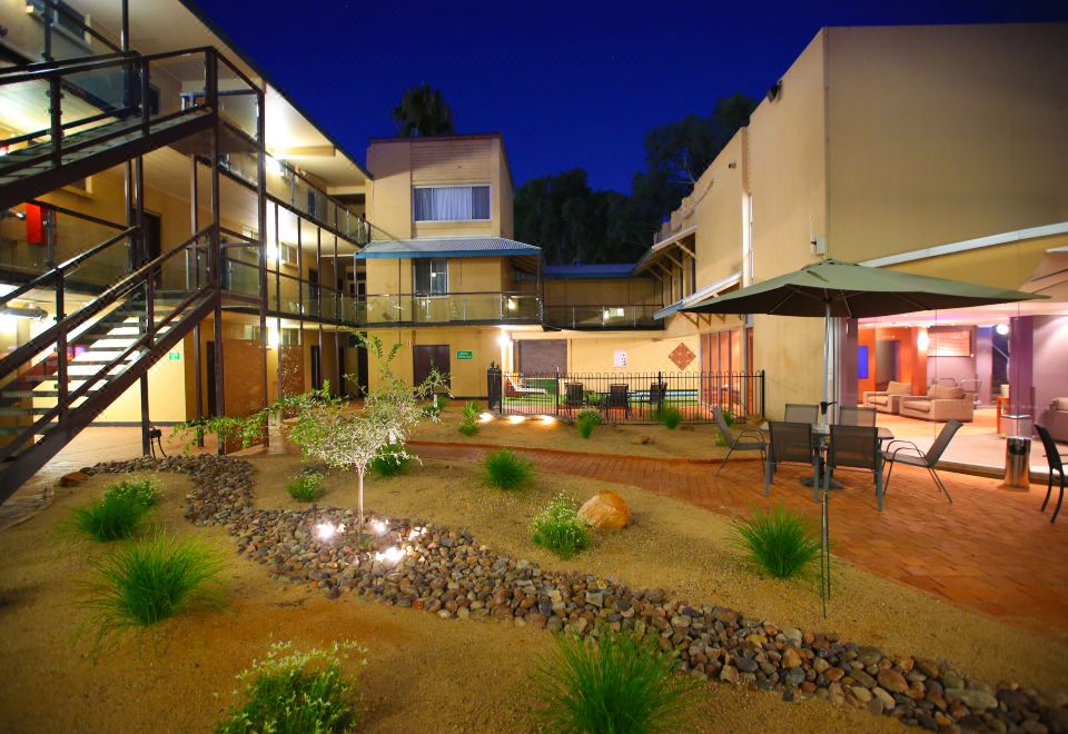 Aurora Alice Springs Hotel Over view