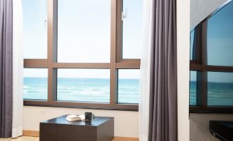 Utop Ubless Hotel Jeju Hamdeok