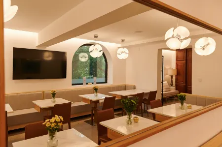 Qingdao Zizai Guanxiangshan Homestay Отели рядом с достопримечательностью «Ocean University of China Calligraphy Institute»