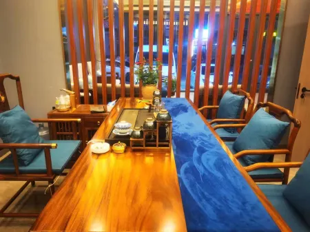 Hotel Ness Отели рядом со станцией Wutaishan Railway Station