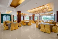 Xinglong Ramada Hot Spring Resort Wanning Отели в г. Ваннинг