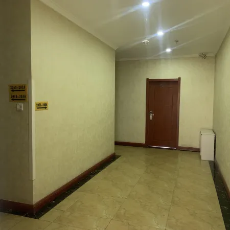 Lingyuan 999 Express Hotel