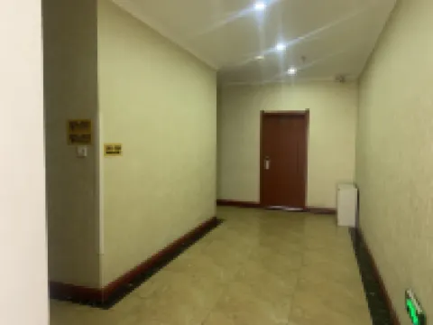 Lingyuan 999 Express Hotel