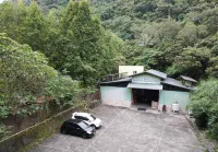 Crown Hotel - parking