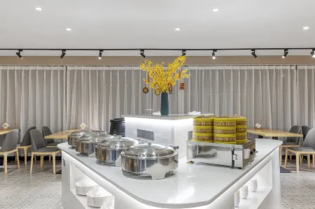 Rujiarui Baiyun Hotel (Chengdu Qingbaijiang  Dawan Middle School Branch) Отели рядом с достопримечательностью «Sichuan Construction Department Televison University Branch (Junior College)»