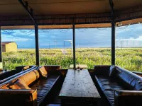 Xingsu Grassland Starry Sky Inn