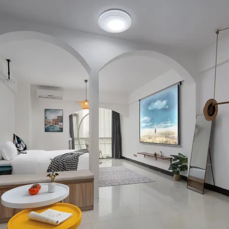 Xunxuan Hotel (Wuyi Square)