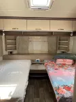 Liangcheng Yujia RV Camp Hotel di Liangcheng