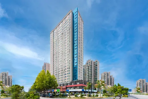 Rezen Select Hotel (Zhoukou Wenchang Wanda Normal College)