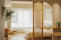 Dejiangjing Residential Homestay (Pedestrian Street Store) 더장 호텔