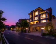 Huizhou Elk Hot Spring Villa Hotel (Runyang Xigu Branch)