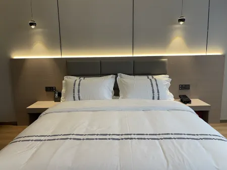 Ziteng Hotel Отели рядом с достопримечательностью «Qinglong Cave»