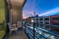 Tiya House Rooms & Cafe Hotels in Krabi Town