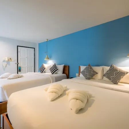 Tiya House Rooms & Cafe Отели рядом с достопримечательностью «Перекресток с кроманьонцем»