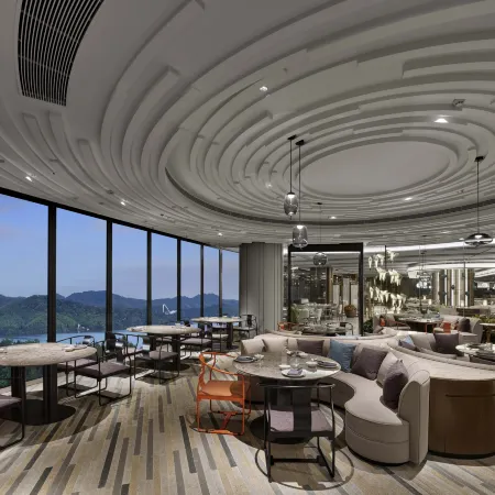 HENTIQUE PINECONE HOTEL