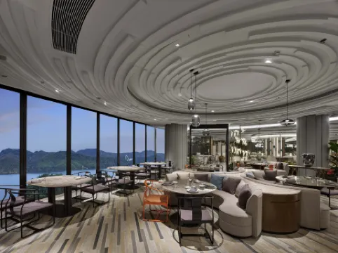 HENTIQUE PINECONE HOTEL