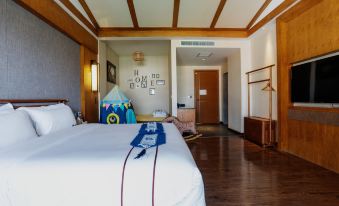 Linhan Yaji Resort Hotel (Jianshui Ancient City East Gate)