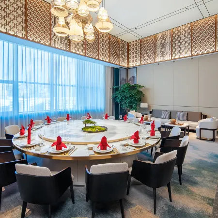 Grand Skylight International Hotel LongNan XingChao Отели в г. Луннань