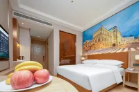 Vienna Hotel (Chongqing Dazu Shuangqiao Jingkai District Hotel） Hotel in zona CPC Chongqing Shuangqiao District Committee Party School