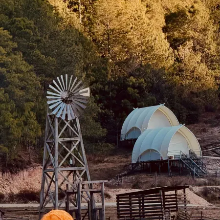 Thirteen Degree Wind Four Seasons Tent Camp