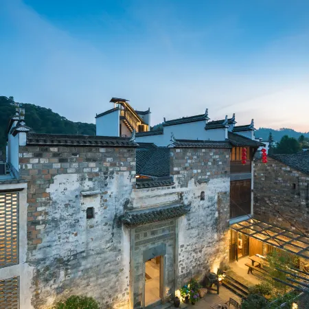 Jiwei Hotel