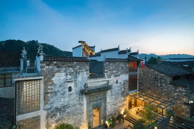 Jiwei Hotel Hotels near Yancun Ancient Building Complex in Ming and Qing Dynasties