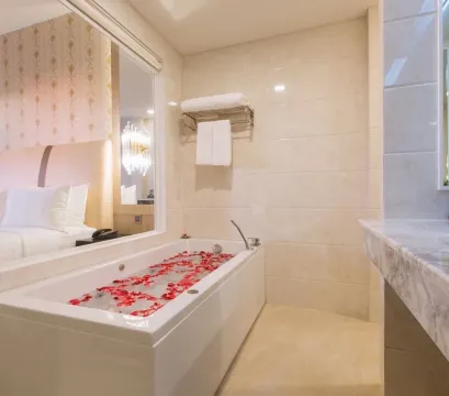 ห้องสวีท พร้อมวิวสวน