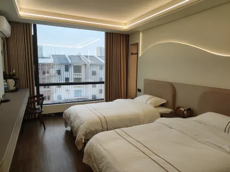 Yuyu Homestay (Youyi Avenue) Отели рядом с достопримечательностью «Seventy-two Waterways»