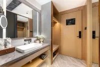 Mehood Listie Hotel
