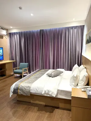옌치 호텔 (푸양 기차역 지점) 잉동구 호텔