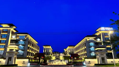 Lotus Hotel Hotels in Changchun