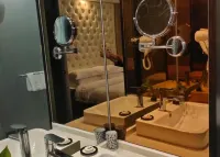 Zhumadian Yunrui Hotel