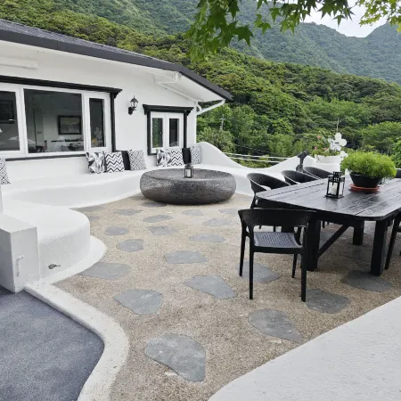 gold stone crescent moon light guesthouse Отели рядом с достопримечательностью «Музей золота»