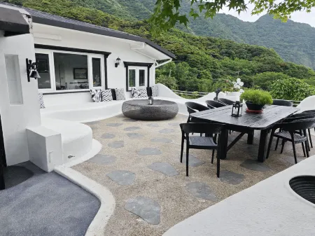 gold stone crescent moon light