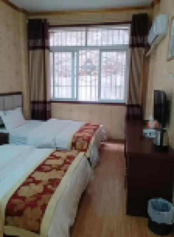 White Jade Yunbo Hotel