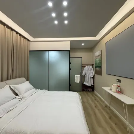 Lijianrugu Audio-visual Homestay (Duoerma Shidai Square)