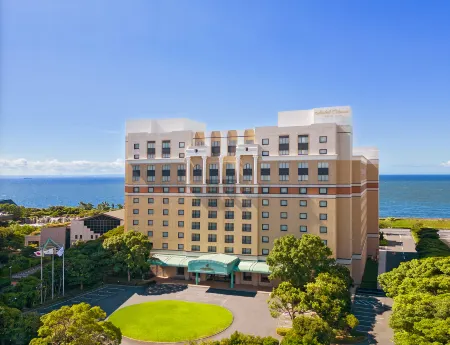 Hotel Okura Tokyo Bay Отели рядом с достопримечательностью «Urayasu Local Museum»