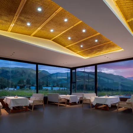 Youjian Shanhe Homestay (Nalati Scenic Area Branch)