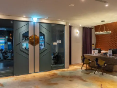 เช็ค อินน์ ไฮฟ์ โรงแรมในอี๋หลาน