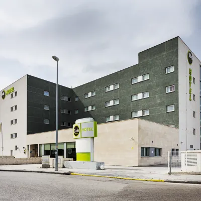 B&B HOTEL Madrid Aeropuerto T1 T2 T3 Hotels near Adolfo Suárez Madrid-Barajas Airport