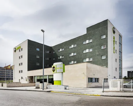 B&B HOTEL Madrid Aeropuerto T1 T2 T3 Hotels in Madrid