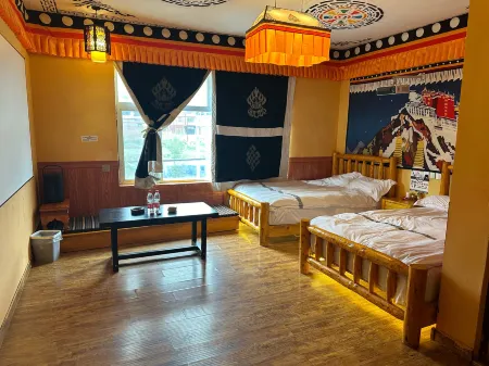 Flowers bloom in order, and the inn Отели рядом с достопримечательностью «Xiangdata Relic Site»