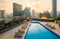voco ORCHARD SINGAPORE by IHG - สระว่ายน้ำบนดาดฟ้า
