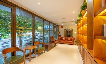 James Joyce Coffetel (Shijiazhuang Luquan Xiangyang Street)