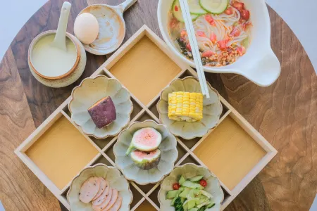 Mishan Guiyun Snow Mountain Panoramic View Pu'er Tea Fragrance Holiday Home Отели рядом с достопримечательностью «Blue Moon Valley»